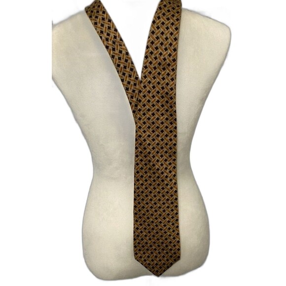 Geoffrey Beene Tie Men's Color Orange Black and Gold Pattern 100% Silk Tie - Picture 4 of 9